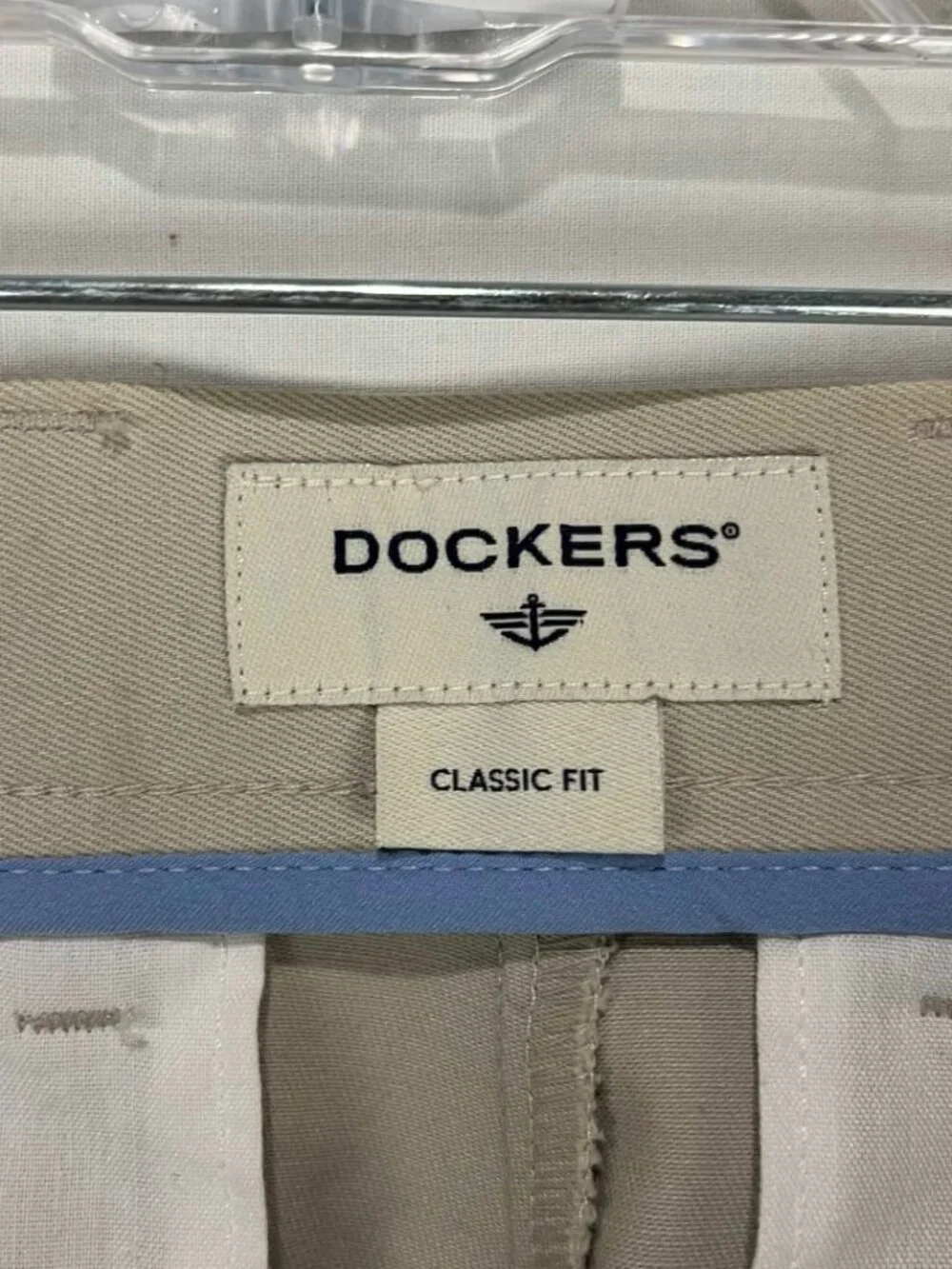 EUC Dockers Signature Khaki Pants Mens Beige The Best Pressed Classic Fit 30x30